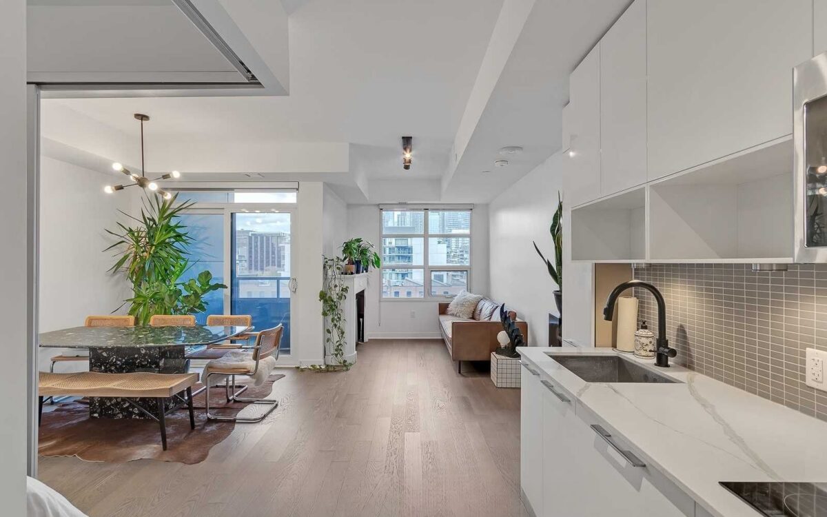 King West Living at Its Finest: Modern 1-Bedroom at The Kingly Condos