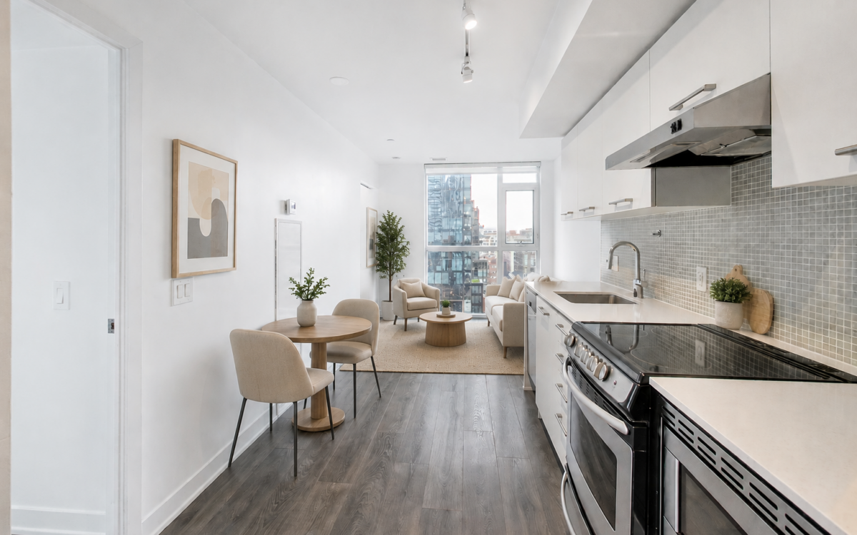 Downtown Living Done Right – Bright 2-Bed on Peter Street