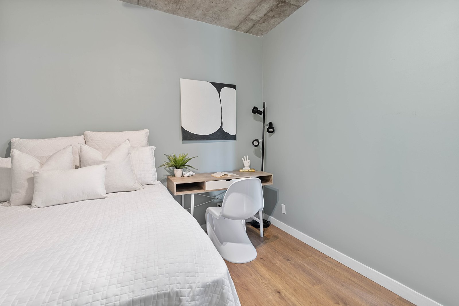 025_25_411_-_1_shaw_street_601 | Liberty Village Toronto | Your Online Neighbourhood Guide