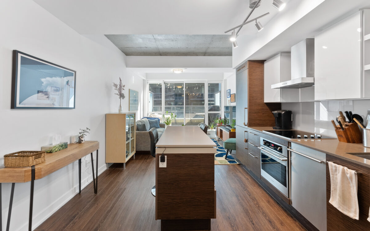 Loft Living Elevated: A Two-Storey Beauty at DNA3 in King West